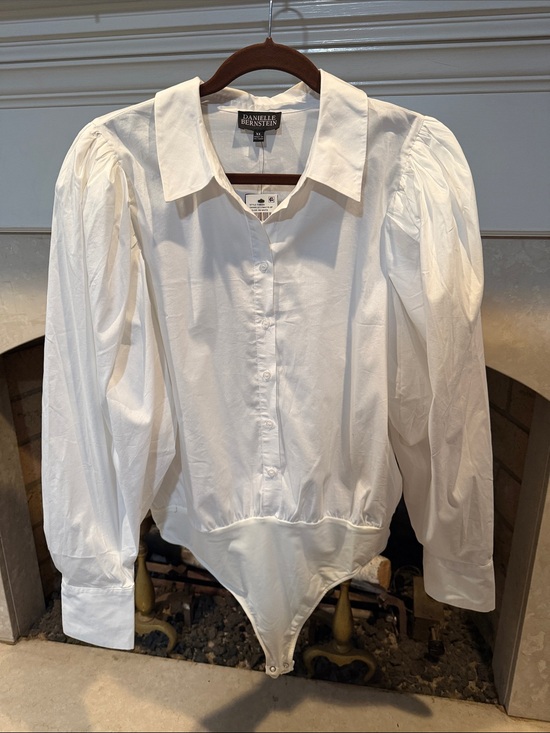 DANIELLE BERNSTEIN Tops - DANIELLE BERNSTEIN Ivory Button-Front Puff Sleeve Bodysuit size XL